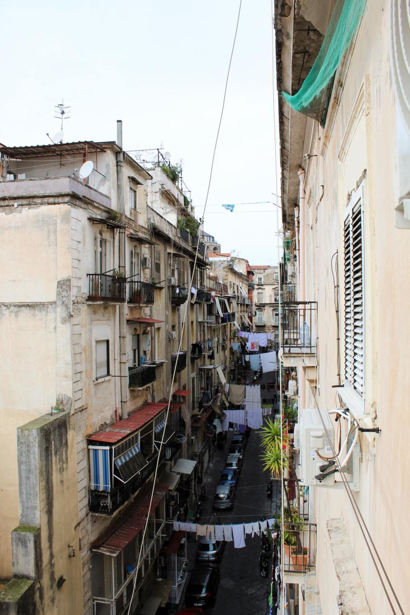 Blackwoody Contemporary Rooms - Napoli Centro Storico Экстерьер фото