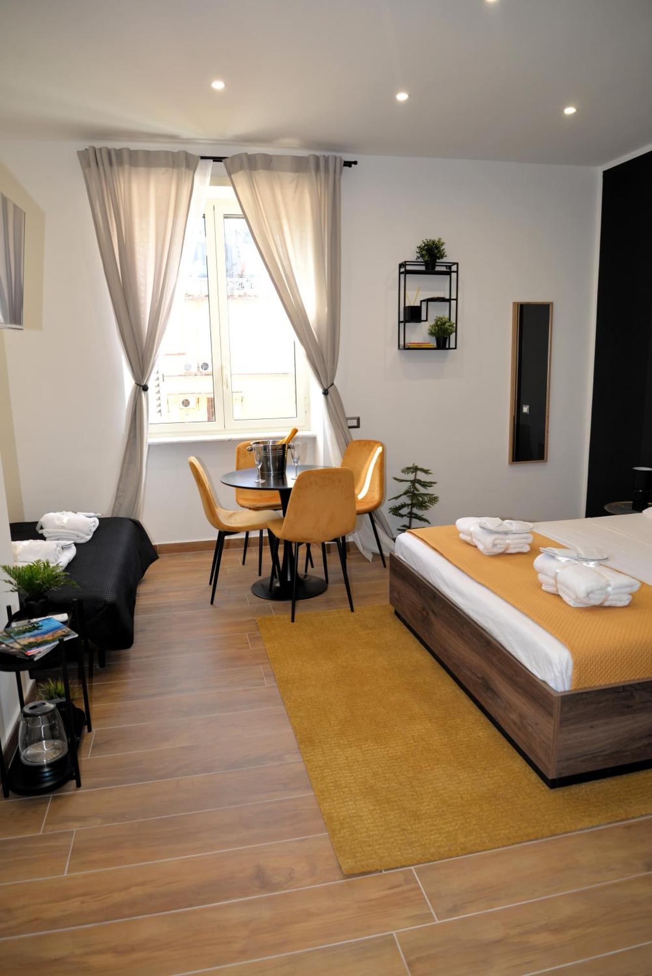 Blackwoody Contemporary Rooms - Napoli Centro Storico Экстерьер фото